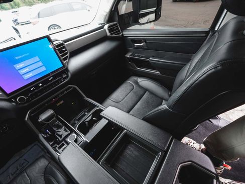 Used 2024 Toyota Tundra Limited image 39