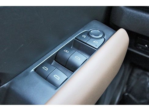 Used 2023 GMC Canyon AT4 w/ Canyon Safety Plus Package image 18