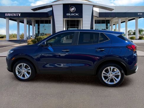 Used 2023 Buick Encore GX Preferred w/ Cold Weather Comfort Package FWD image 7