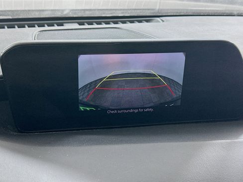 Used 2020 MAZDA MAZDA3 Sedan image 22