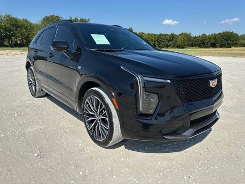 Used 2024 Cadillac XT4 Sport w/ Cold Weather Package FWD image 7