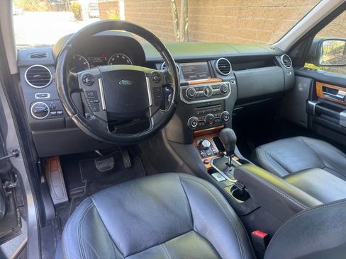 Used 2011 Land Rover LR4 HSE LUX image 19