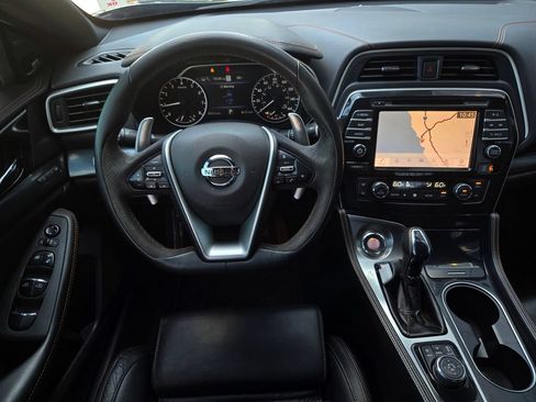 Used 2019 Nissan Maxima SR w/ Premium Package FWD image 14