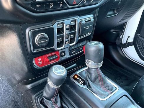 Used 2019 Jeep Wrangler Unlimited Rubicon AWD/4WD image 23