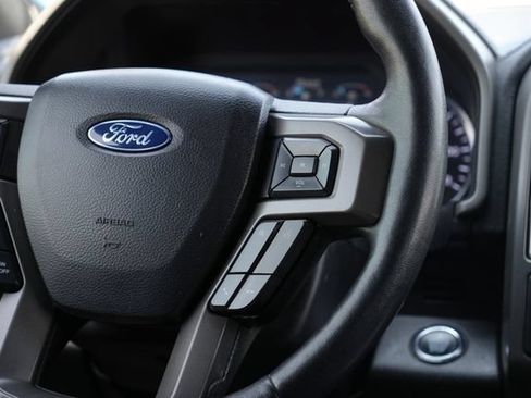 Used 2019 Ford Expedition XLT w/ Equipment Group 202A RWD image 21