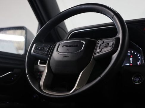 Used 2023 GMC Yukon Denali AWD/4WD image 44