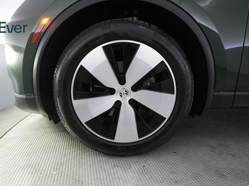 Used 2025 Porsche Macan Electric RWD image 19