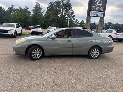 Used 2004 Lexus ES 330 FWD image 9