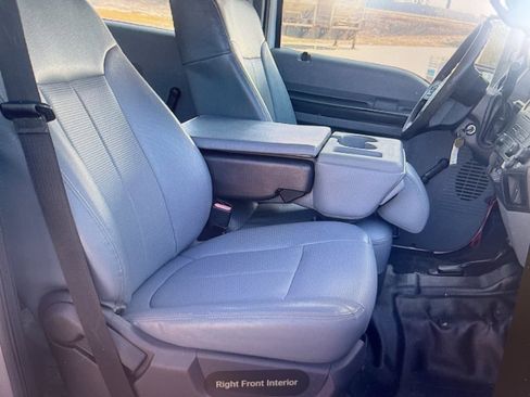 Used 2016 Ford F450 XL w/ XL Value Package image 8