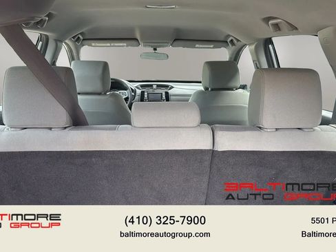 Used 2017 Honda CR-V LX image 32