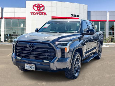 Used 2025 Toyota Tundra Limited AWD/4WD image 3