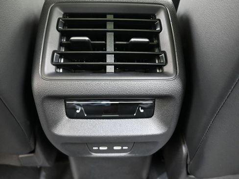 New 2026 Volkswagen Tiguan SEL R-Line image 17