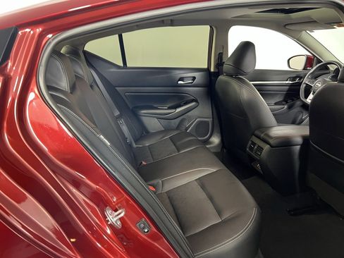 Used 2024 Nissan Altima 2.5 SL image 28