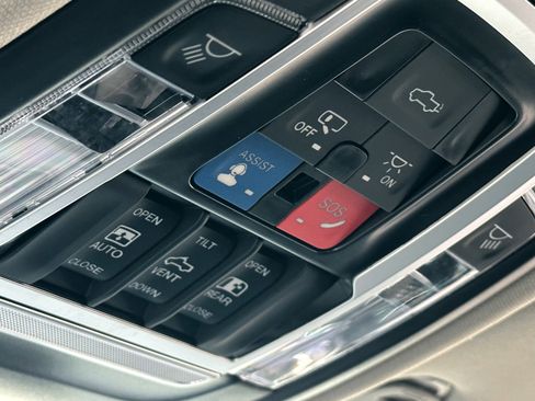 New 2024 RAM 2500 Laramie image 20