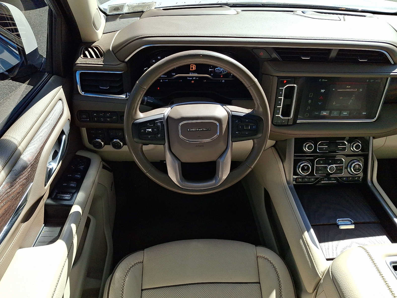 Used 2022 GMC Yukon Denali w/ Max Trailering Package AWD/4WD image 13