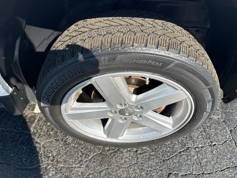 Used 2011 Jeep Compass Limited w/ Sun/Sound Group image 10