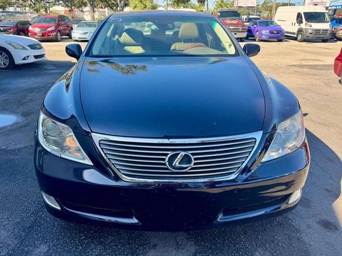 Used 2007 Lexus LS 460 RWD image 4