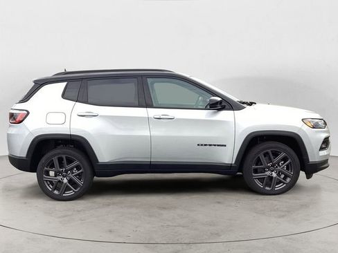 New 2026 Jeep Compass Limited image 7