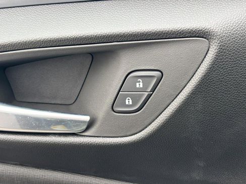 Used 2025 Buick Envista Preferred w/ Convenience I Package image 24