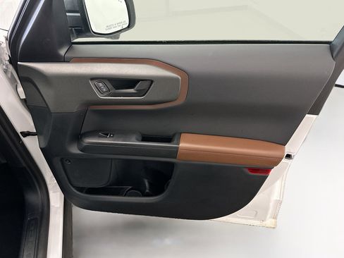 Used 2025 Ford Bronco Sport Outer Banks w/ Outer Banks Tech Package+ image 32