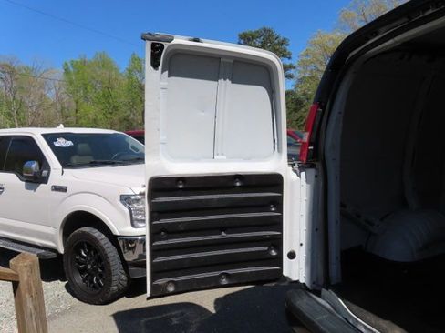 Used 2019 Chevrolet Express 2500 image 11