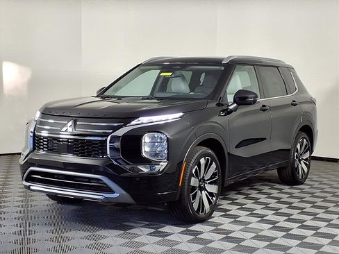 New 2026 Mitsubishi Outlander SEL image 3