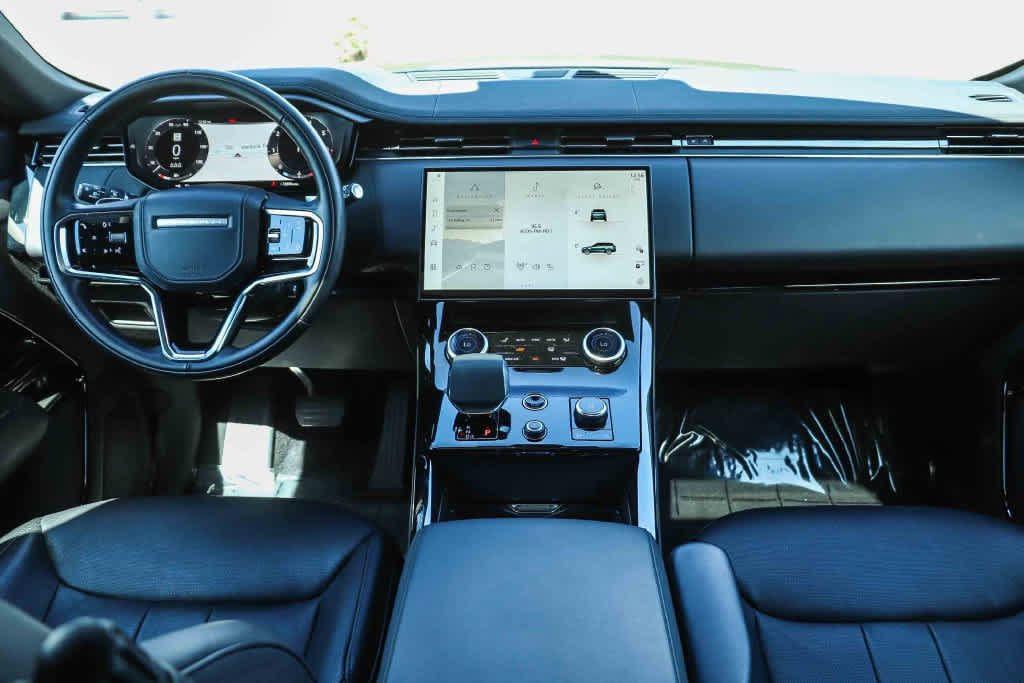 Used 2023 Land Rover Range Rover Sport SE AWD/4WD image 12
