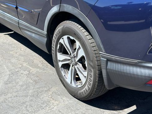 Used 2018 Honda CR-V LX image 4