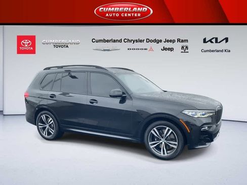 Used 2022 BMW X7 M50i image 2