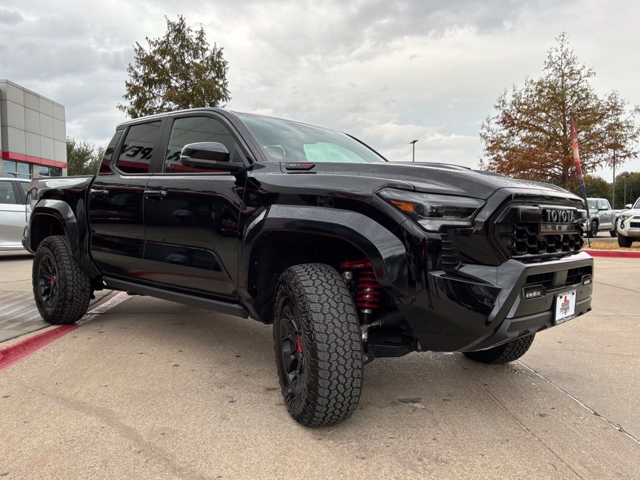Used 2024 Toyota Tacoma TRD Pro AWD/4WD image 4