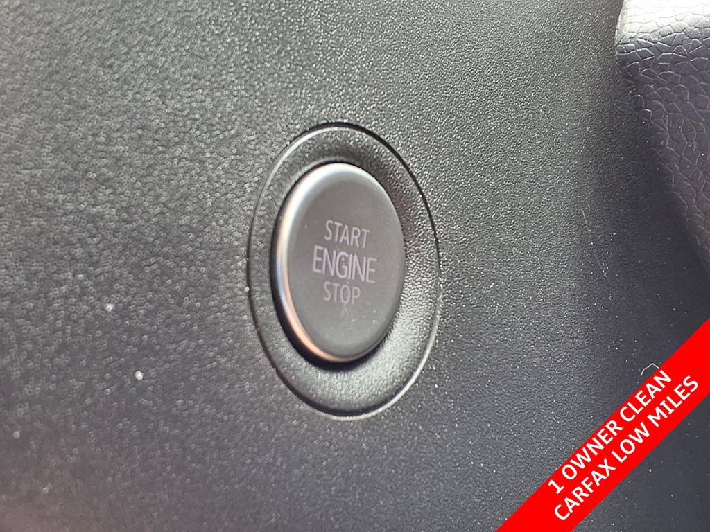 Used 2025 Volkswagen ID.4 Pro RWD image 21