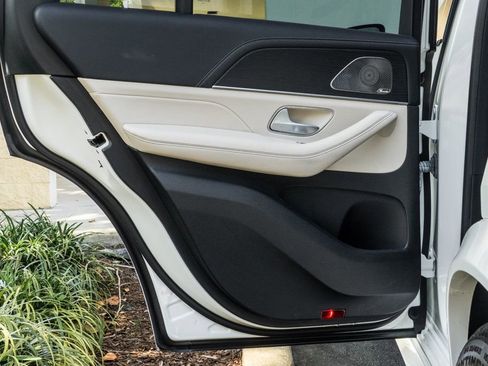 Used 2024 Mercedes-Benz GLE 53 AMG 4MATIC image 31