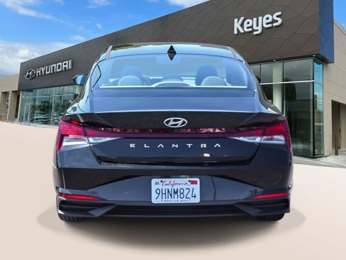 Used 2023 Hyundai Elantra SEL w/ Convenience Package FWD image 6