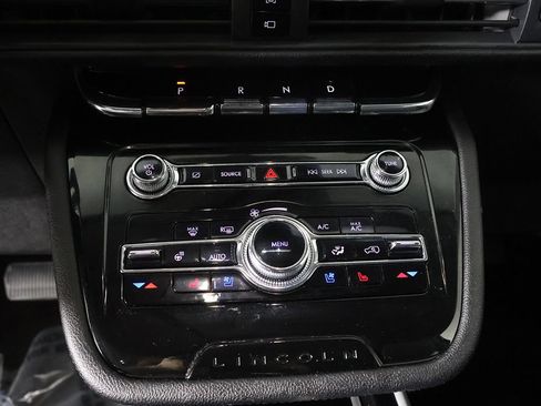 Used 2022 Lincoln Corsair AWD w/ Equipment Group 101A image 44