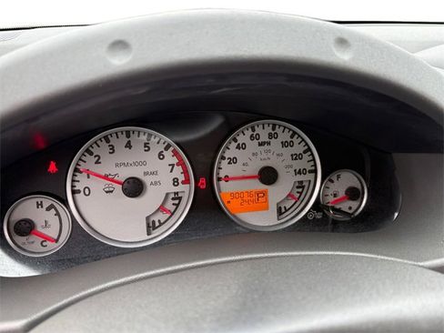 Used 2012 Nissan Frontier SV w/ Sport Appearance Pkg image 13