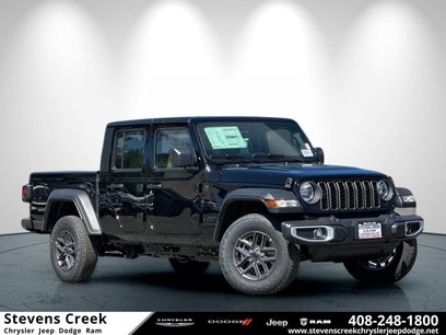 New 2026 Jeep Gladiator Sport
