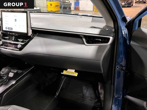 Certified 2026 Toyota Corolla Cross XLE w/ Convenience Package image 18