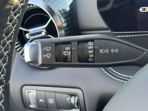 New 2025 Chevrolet Blazer EV LT AWD/4WD image 10