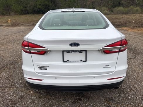 Used 2020 Ford Fusion SE image 8