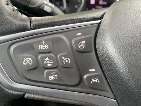 Used 2022 Chevrolet Equinox LT FWD image 16