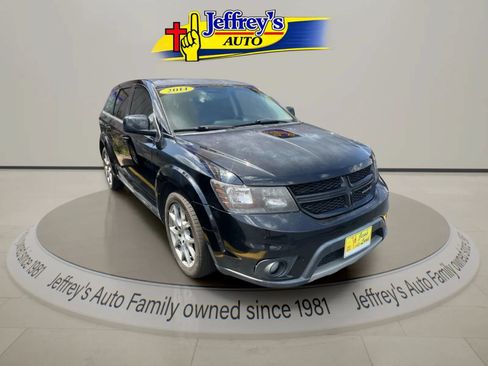 Used 2014 Dodge Journey R/T w/ Flexible Seating Group FWD image 3