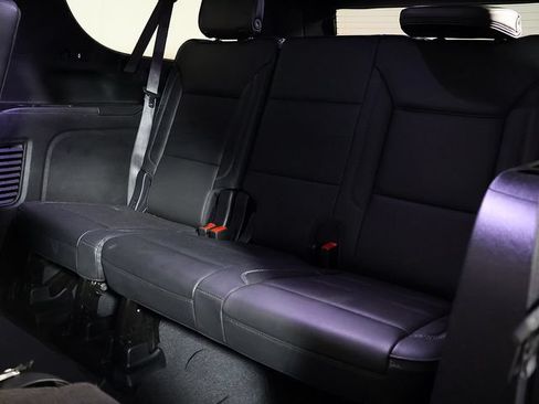 Used 2025 GMC Yukon XL Denali AWD/4WD image 15