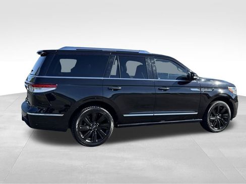 Used 2022 Lincoln Navigator Reserve w/ Equipment Group 201A image 8