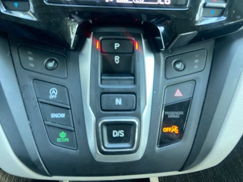 Used 2025 Honda Odyssey EX-L image 19