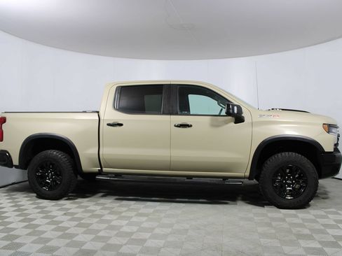 Used 2023 Chevrolet Silverado 1500 ZR2 w/ Technology Package AWD/4WD image 45