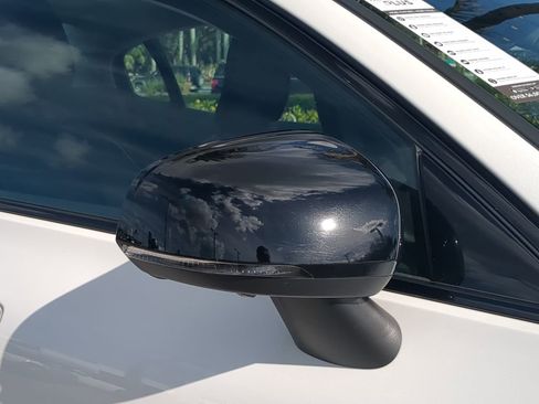 Used 2024 Volvo S60 B5 Plus image 12