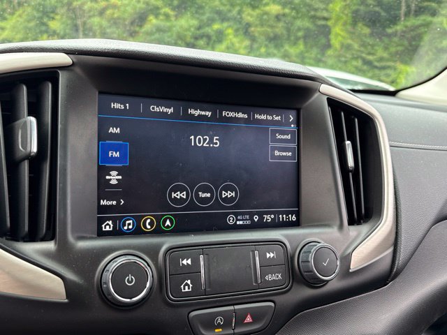 Used 2024 GMC Terrain Denali w/ Denali Premium Package AWD/4WD image 16