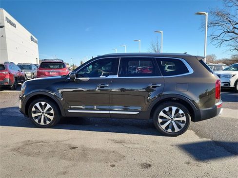 Certified 2022 Kia Telluride S image 7