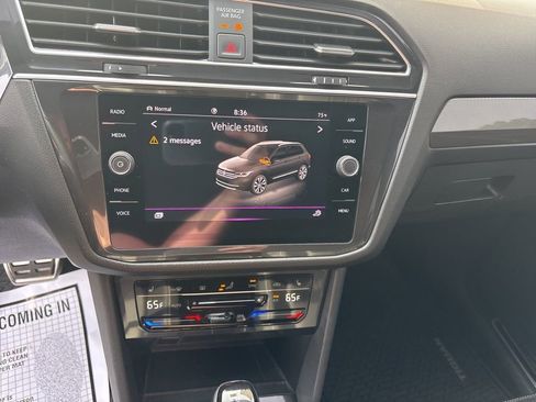 Used 2024 Volkswagen Tiguan SE R-Line image 26