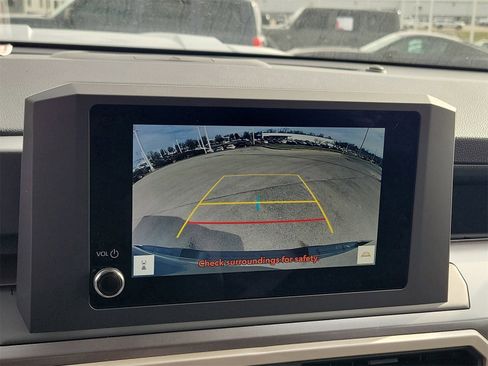 Certified 2025 Toyota Tacoma TRD Sport image 27